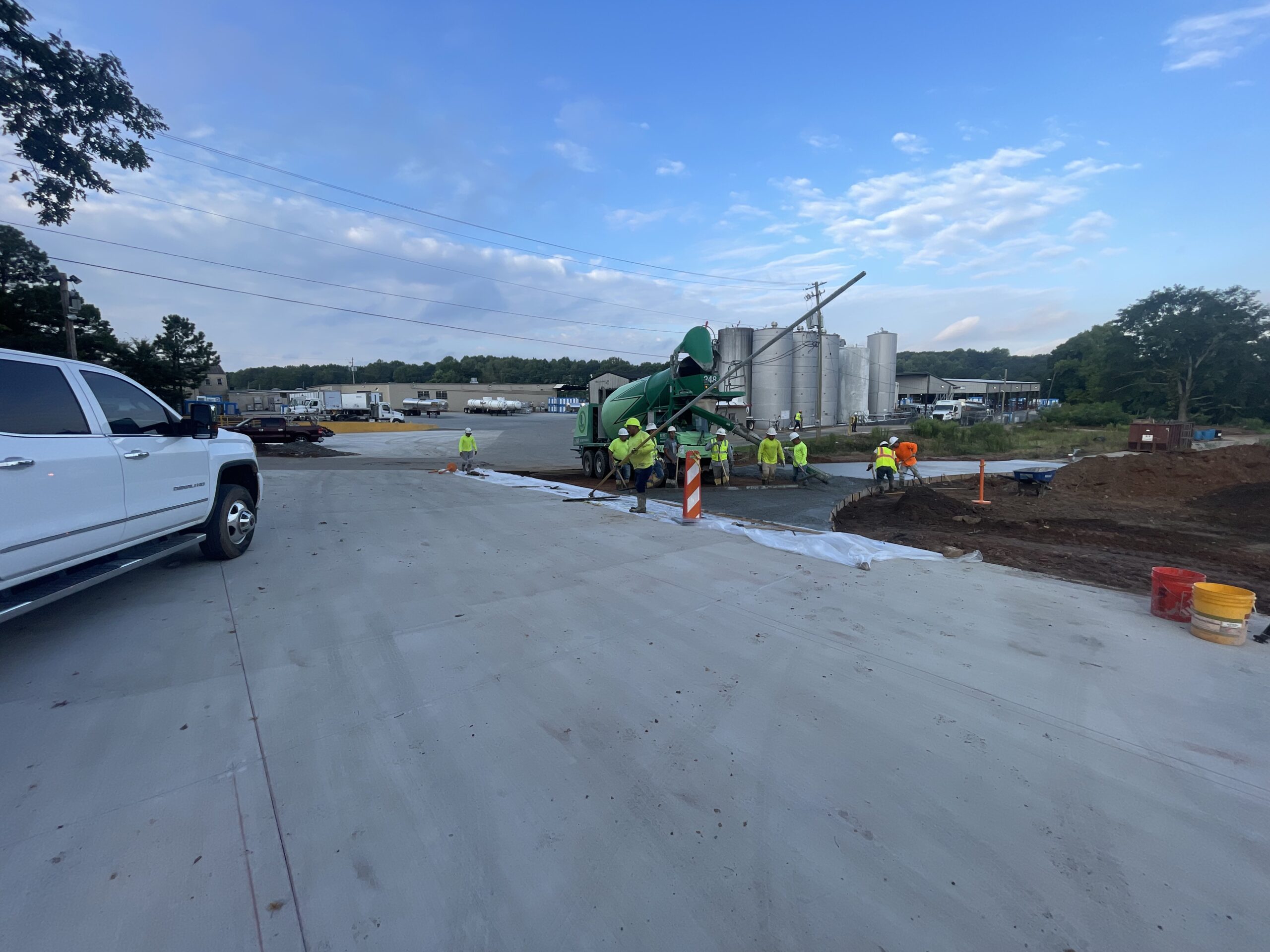 100 yard pour Atlanta Concrete Contractors